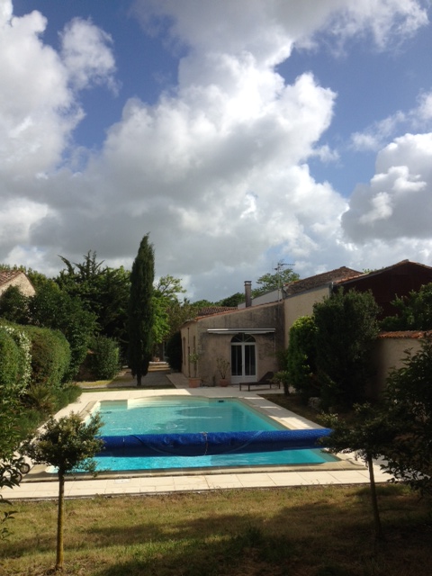 Villa with pool by La Rochelle